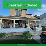 Perfection Near The River - 4 Bedroom Villa Complimentary Breakfast Delivered Daily To The Rental