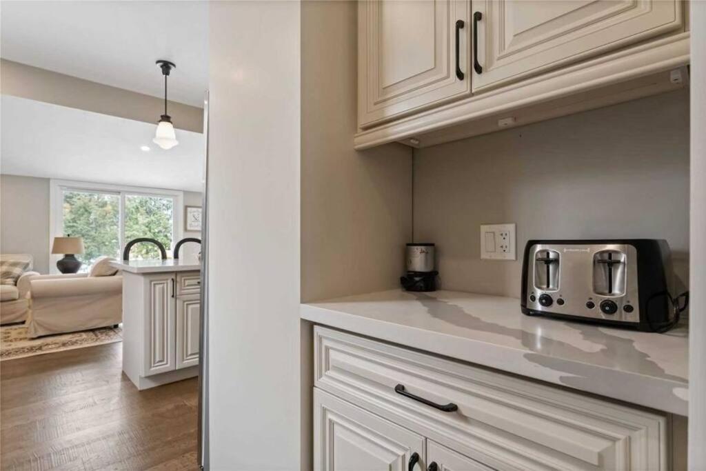 Perfection Near The River - 4 Bedroom Complimentary Breakfast Delivered Daily To The Holiday home *