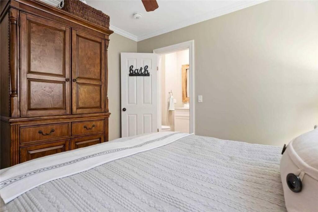 Perfection Near The River - 4 Bedroom Complimentary Breakfast Delivered Daily To The