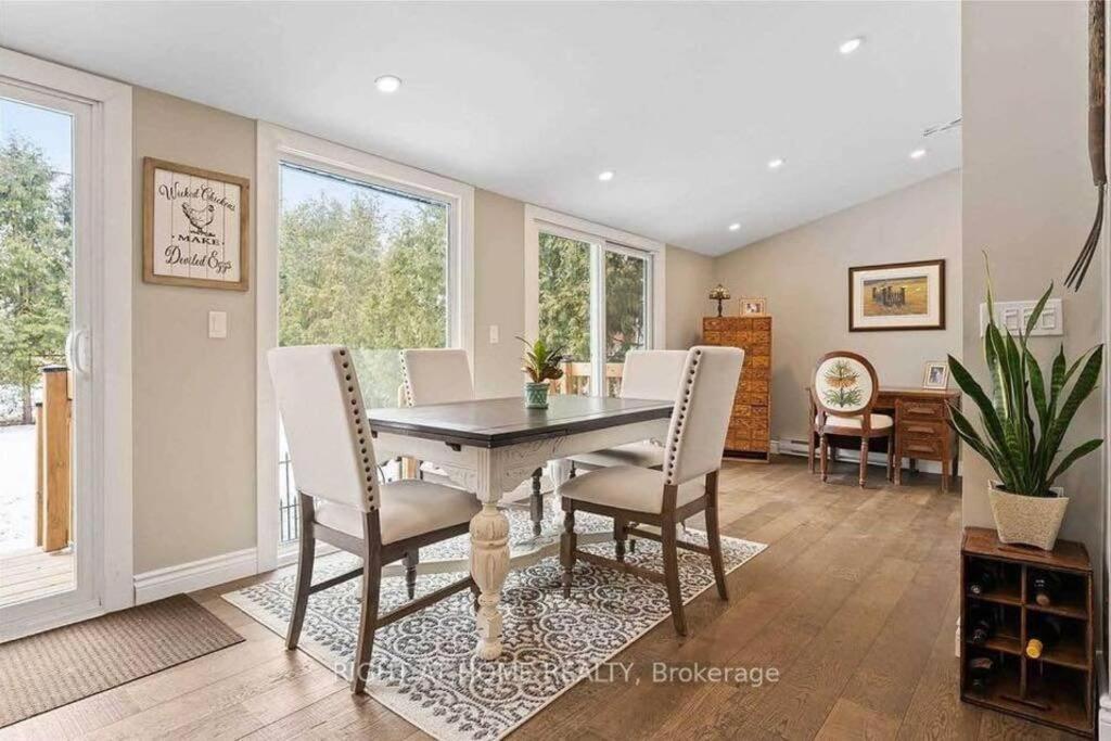 Holiday home Perfection Near The River - 4 Bedroom Complimentary Breakfast Delivered Daily To The